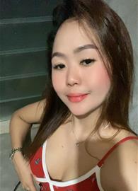 PINAY-SINGLEMOMPH