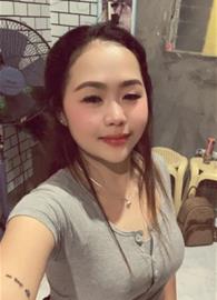PINAY-SINGLEMOMPH