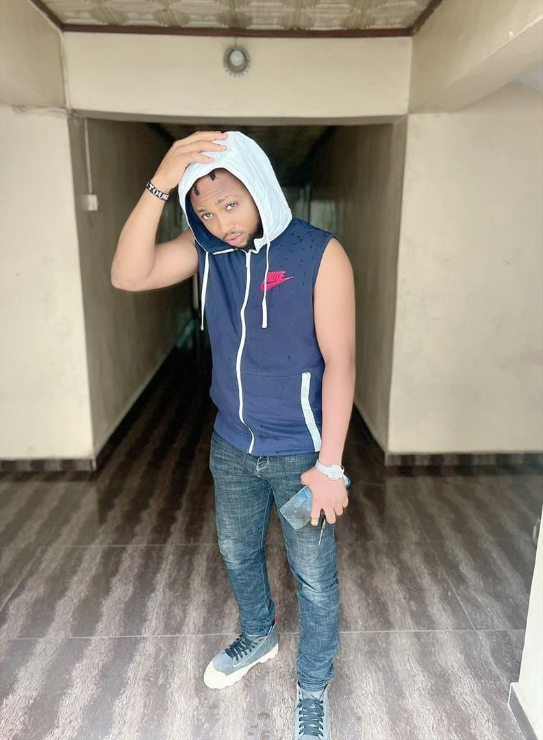 adeyemi_tourist