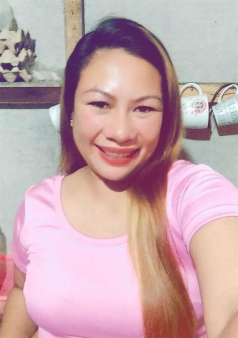 Laila D Leon
